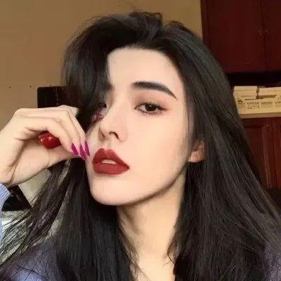 送外卖被逼婚，捡个女神当老婆